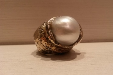 anello perla barocca white pearl